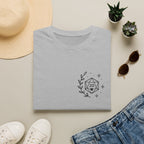 D20 Minimalist Dice T-Shirt — Comfy Nerdy Moms Club Graphic Tee